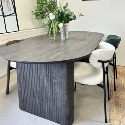 Nimara Amelia spisebord i røget egelook 200 x 100 cm* Spiseborde