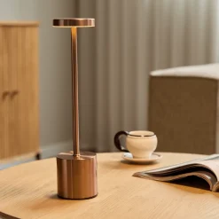 Nimara Elvis LED bordlampe bronze* Bordlamper