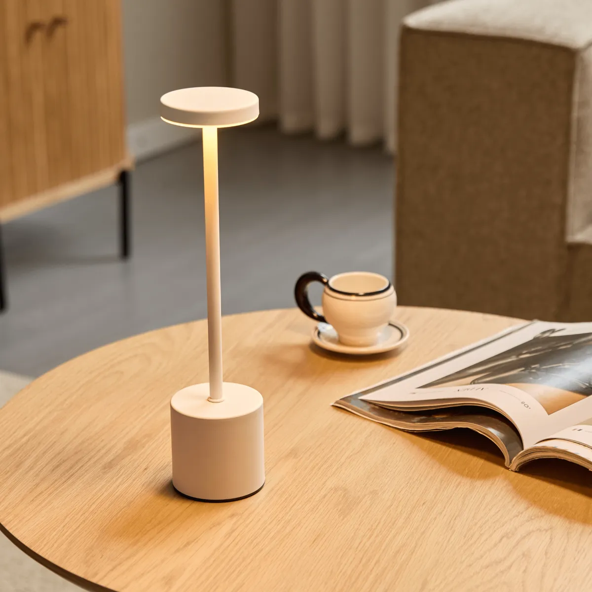Nimara Elvis LED bordlampe hvid* Bordlamper