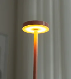 Nimara Elvis LED bordlampe Lyserød* Bordlamper