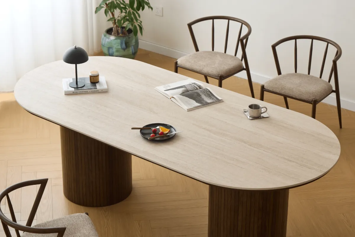 Nimara Enzo ovalt spisebord med stenbordplade i beige og lamelfod i røget eg 220x100x76 cm* Spiseborde