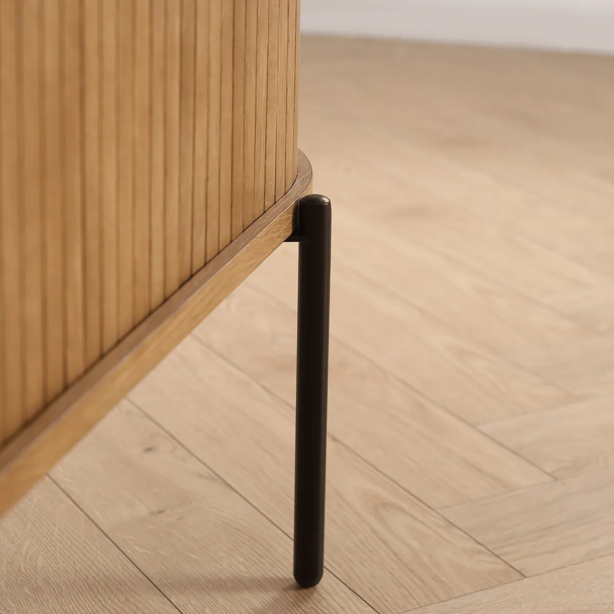 Nimara Florence jalousi tv-bord med lameller i eg 138x40x55 cm* Kommoder & Skænke|Tv Borde