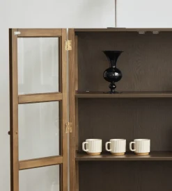 Nimara Havana væghængt vitrineskab i røget eg 100x80x35 cm* Vitrineskabe|Vitrineskabe