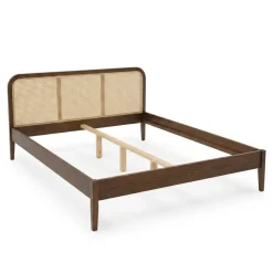 Nimara Jamie sengeramme i røget eg med sengegavl i rattan flet 180x200 cm* Sengerammer|Alle Senge