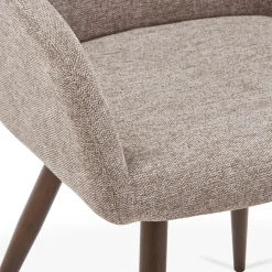 Nimara Jenna spisebordsstol - sand tekstil med røget egelook* Spisebordsstole