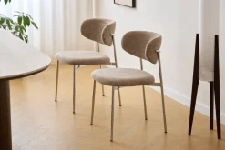 Nimara Lucinda spisebodsstol i chrome med sand tekstil* Spisebordsstole