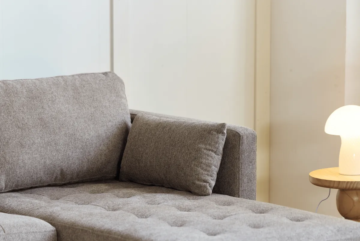 Nimara Lulu - Højrevendt og venstrevendt vendbar chaiselong sofa i sand - L: 215 x D: 82 x H: 78 cm* Sofaer