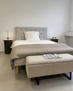 Nimara Premium boxmadras seng i beige 140x200 cm med 7 cm topmadras i memoryskum ekskl. ben* Boxmadrasser|Alle Senge