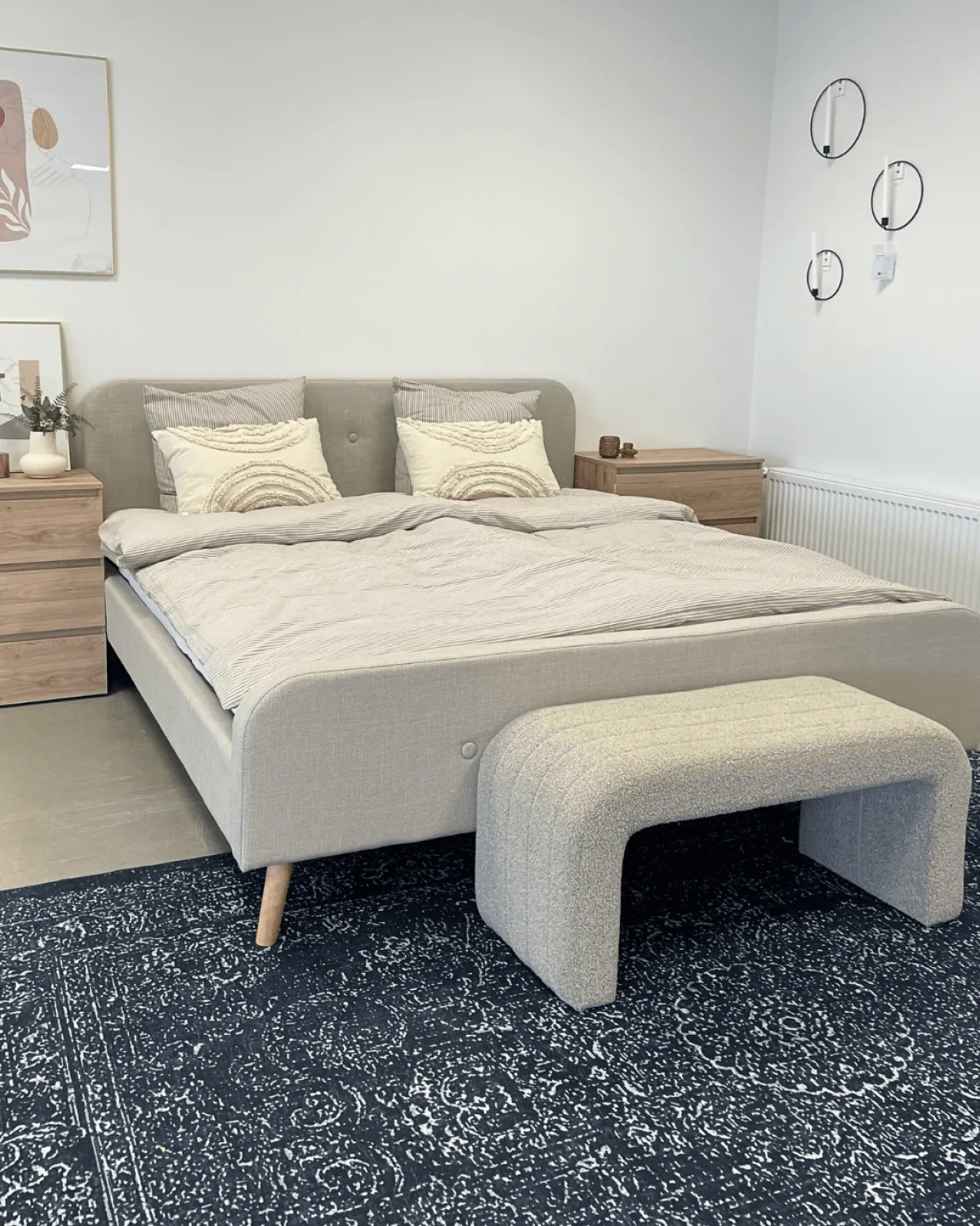 Nimara Premium Christian seng i beige 140x200 cm inkl. sengelameller og madrasser* Sengerammer|Alle Senge